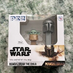 Star Wars The Mandalorian Dispenser Set - Green and Silver